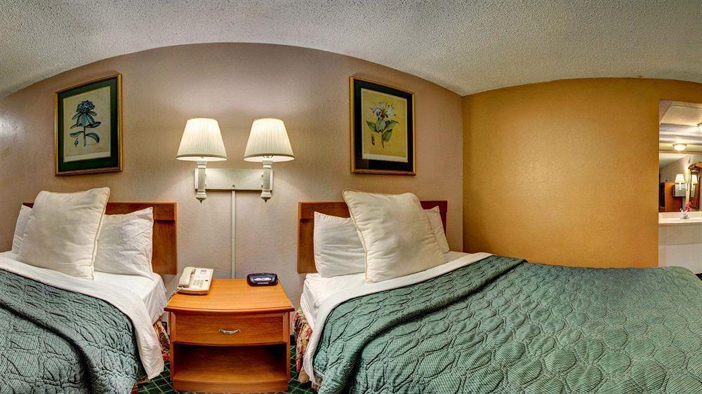 Econo Lodge Pooler - Savannah I-95 Exterior foto